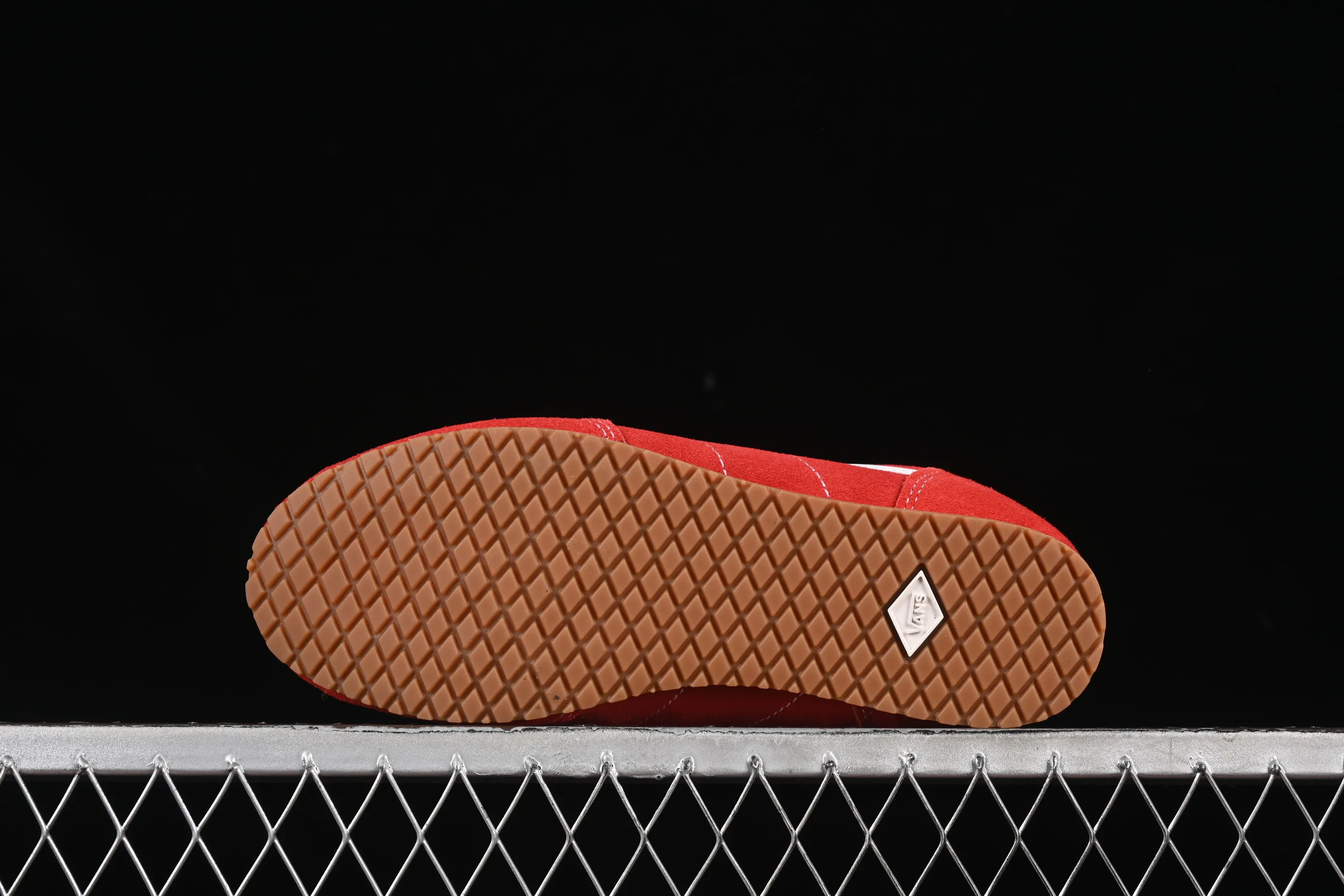 All categories Vans Vans series Vans Low Vans low-top Vans Super Lowpro Vans retro fashion comfortable versatile casual sneakers VN000D83IZQ